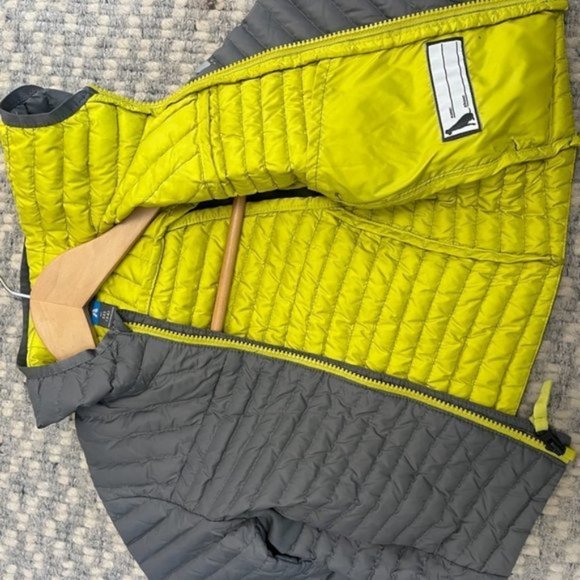 boys Eddie Bauer MicroTherm? Hooded Jacket Grey size 3/4 - Picture 5 of 7